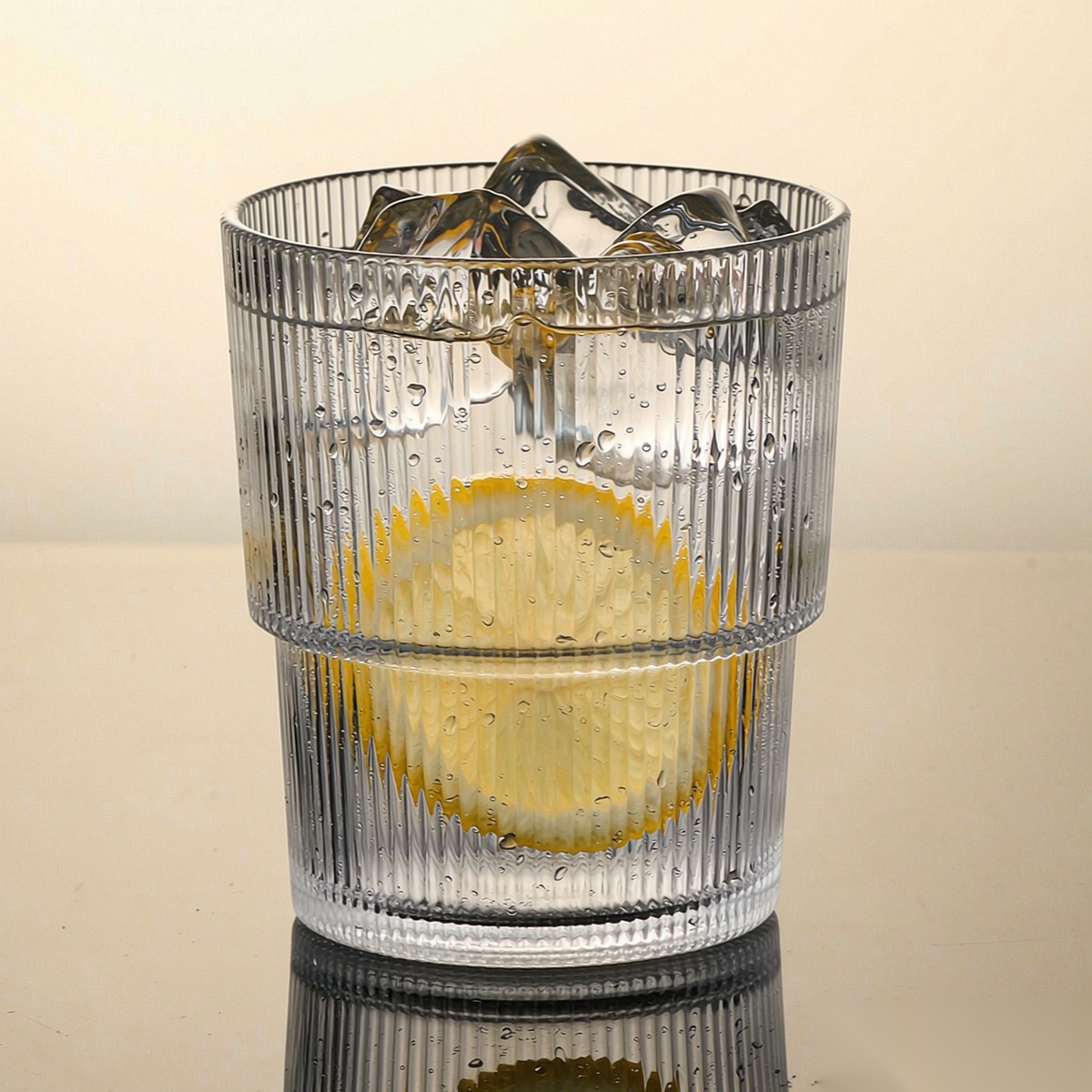 detail 01 by 8020b elsjoy acrylic bamboo ribbed tumbler cup 450ml trans std handheld iced drink scene