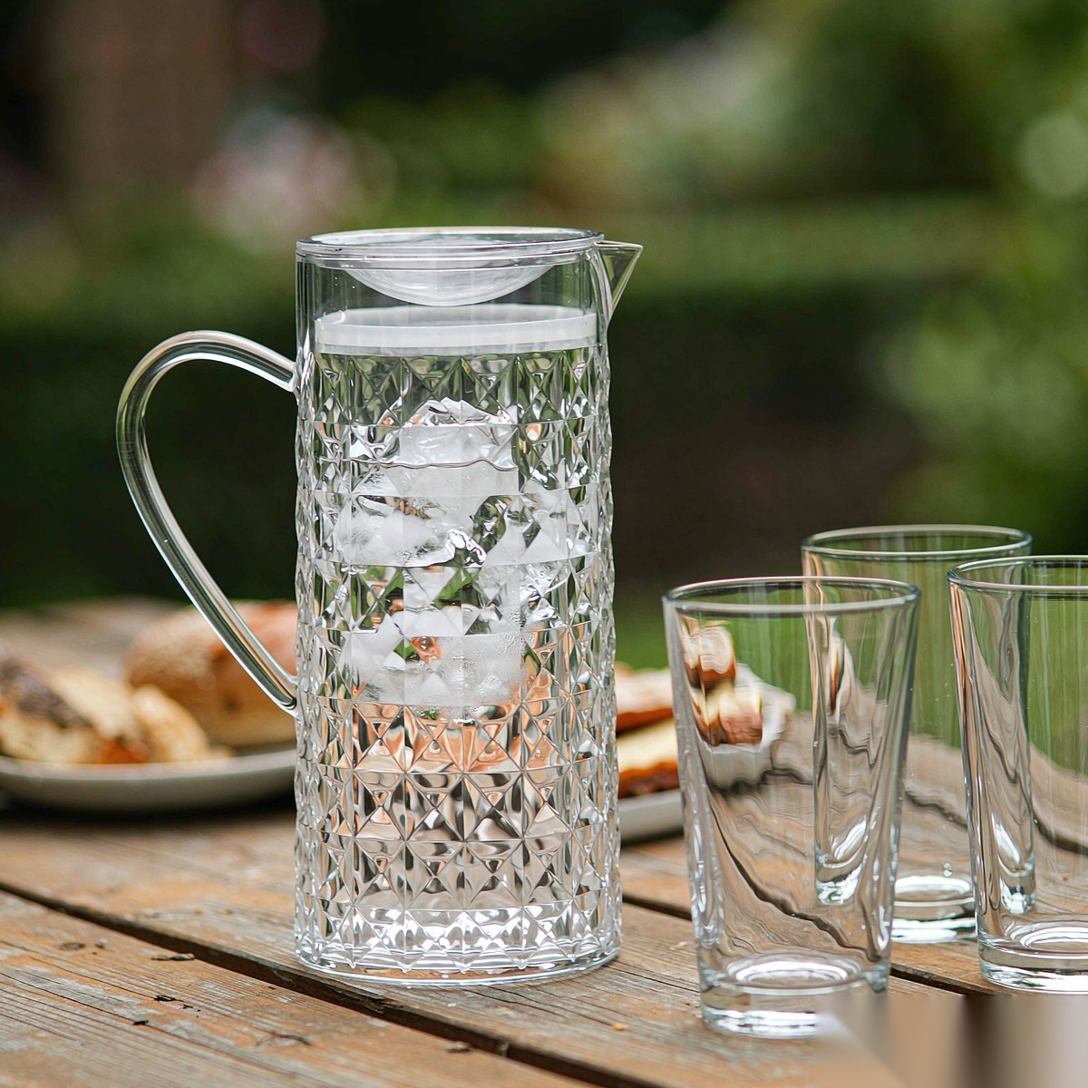 BY-9165 unbreakable PC full-handle water pitcher - ready for an outdoor picnic