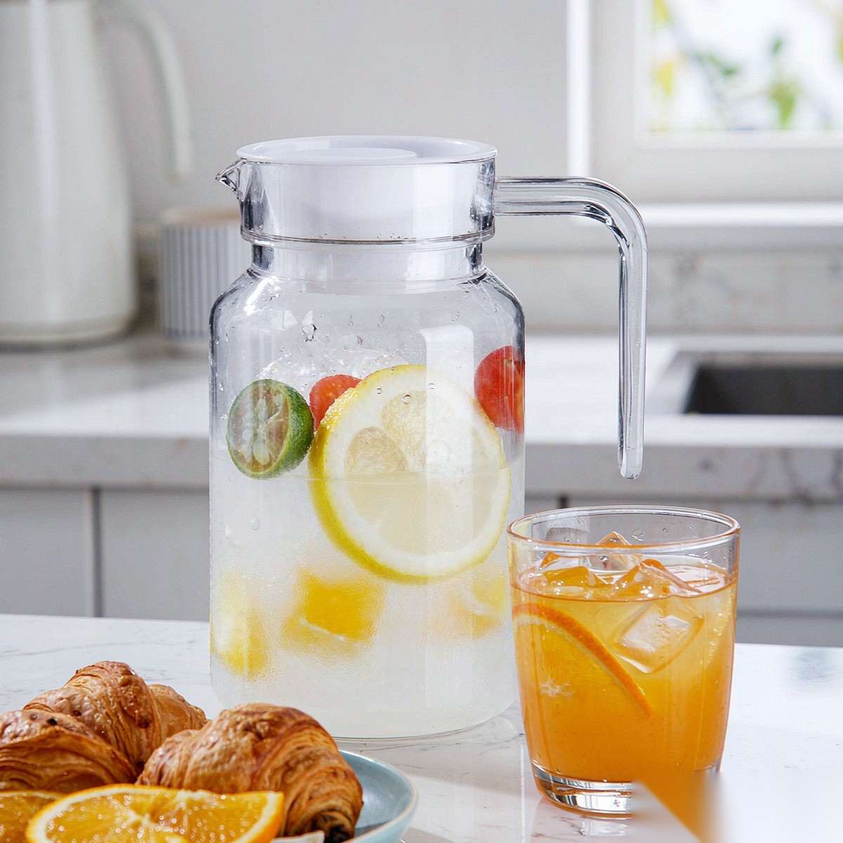 BY-9145D unbreakable PC water pitcher - serving chilled juice at breakfast
