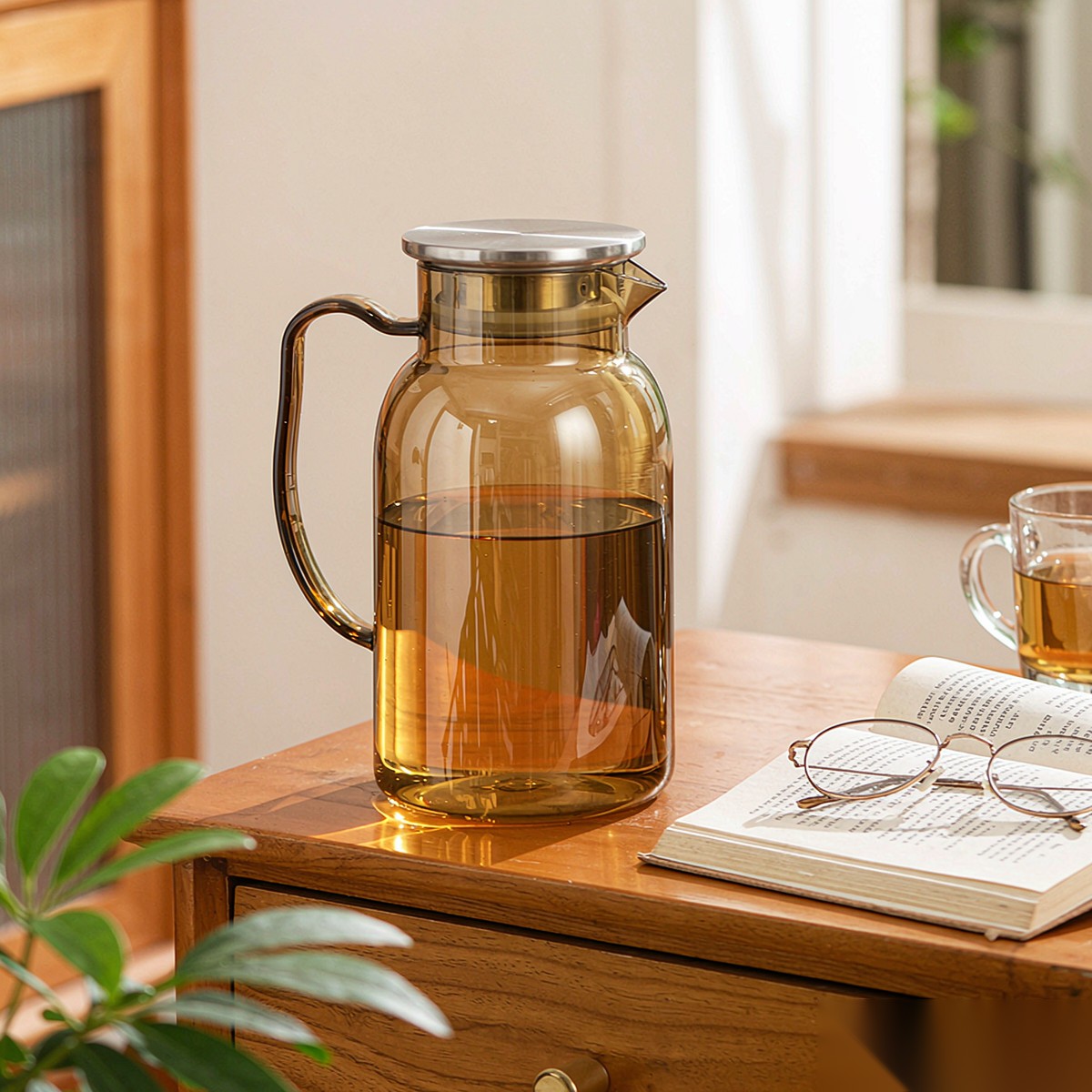 BY-9198B unbreakable PC full-handle water pitcher (tea) - in use for afternoon tea