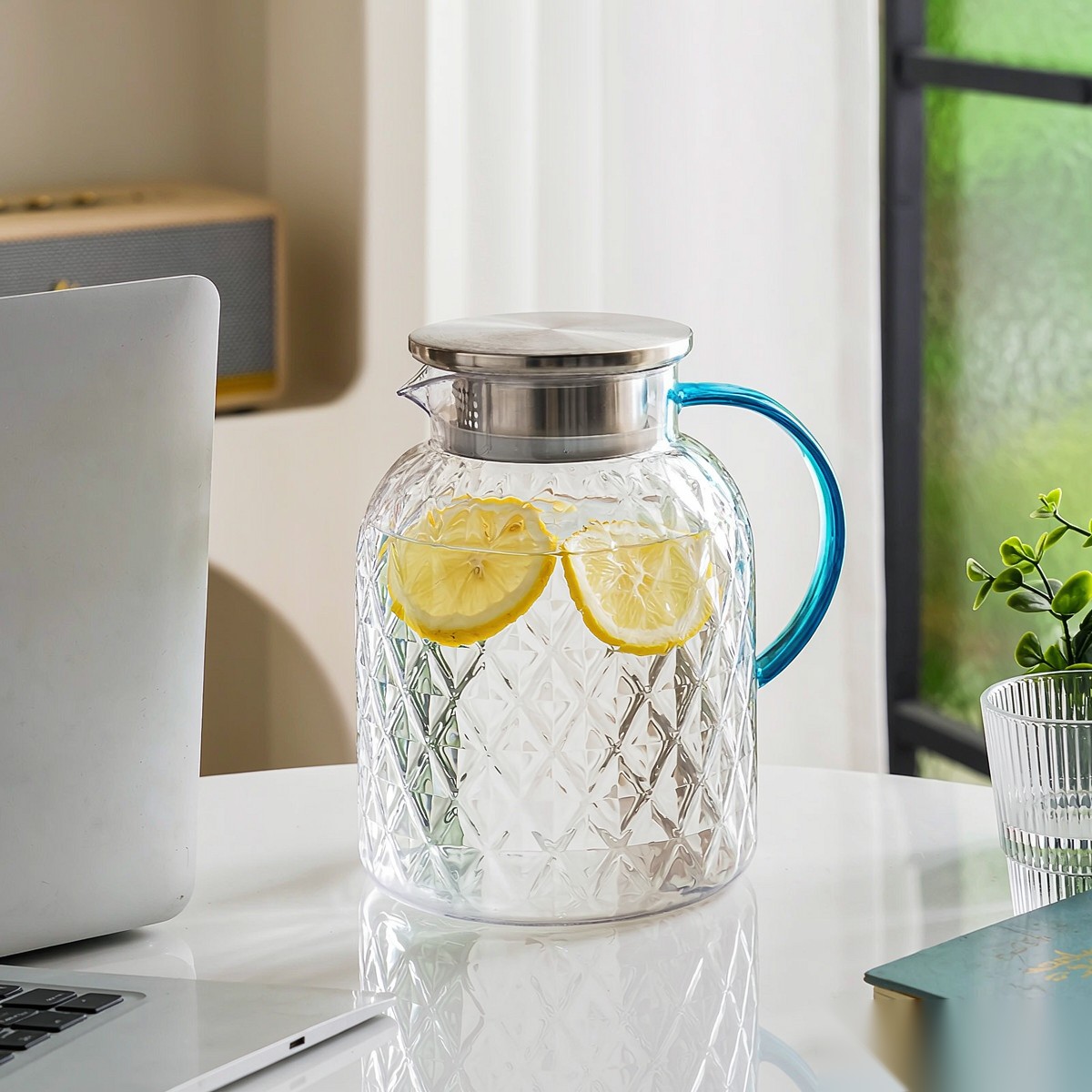 BY-9199B unbreakable PC full-handle water pitcher (steel) - in an office meeting room