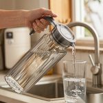 detail 01 by 9141b elsjoy acrylic water pitcher 1500ml gray std handheld pouring scene