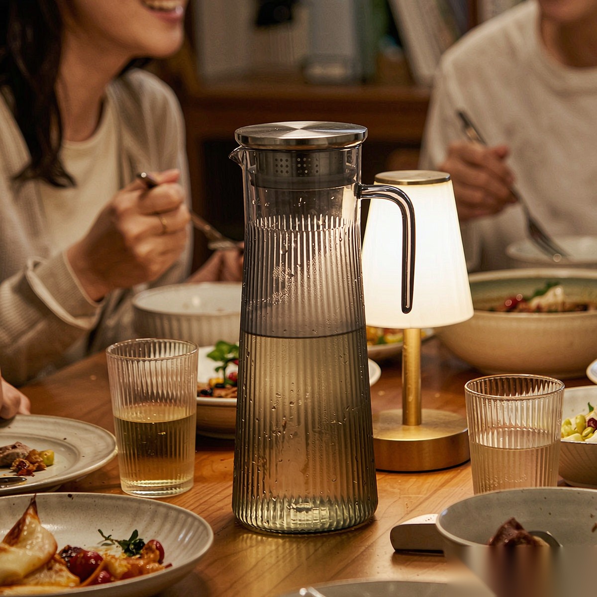 detail 02 by 9160b elsjoy acrylic water pitcher 1500ml gray steel dining table dinner scene