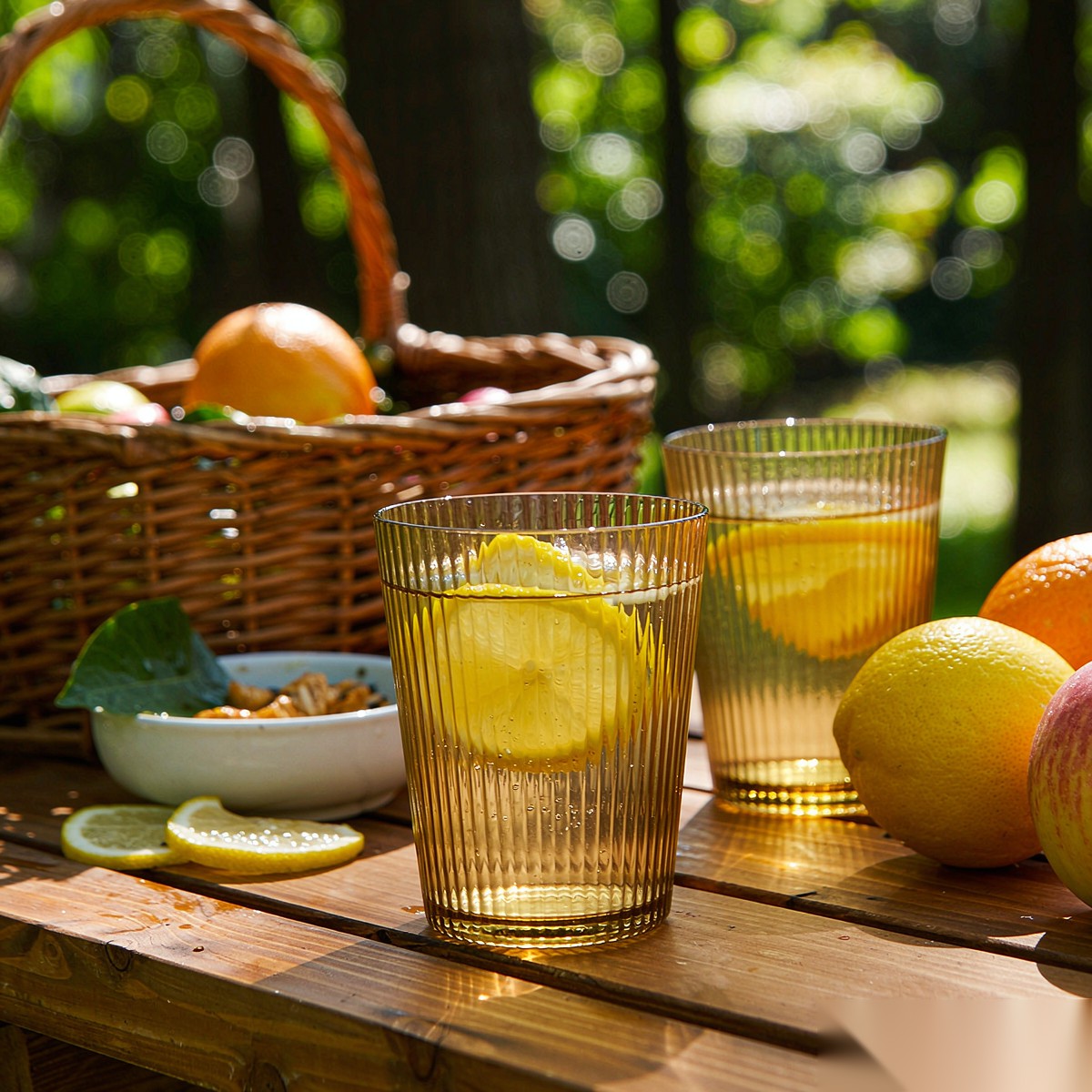 polycarbonate PC striped glass outdoor picnic scene