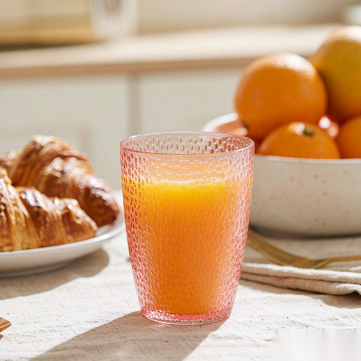 polycarbonate PC polka dot glass  breakfast juice scene