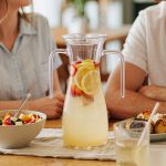 detail 05 by 9310a elsjoy acrylic juice pitcher 1600ml trans std brunch with friends scene