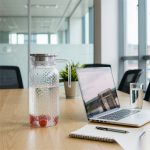 detail 06 by 9148 elsjoy acrylic water pitcher 1500ml trans steel office meeting scene